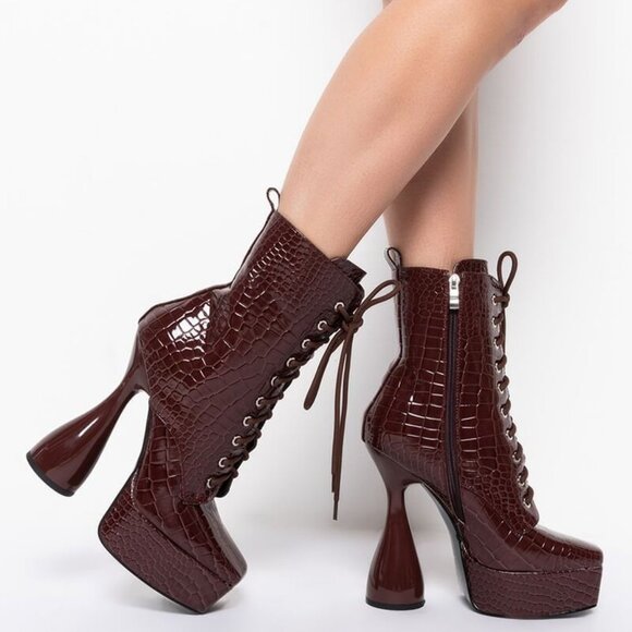 AZALEA WANG Shoes - AZALEA WANG HIGHS OF ALL HIGHS CHUNKY BOOTIE IN BROWN